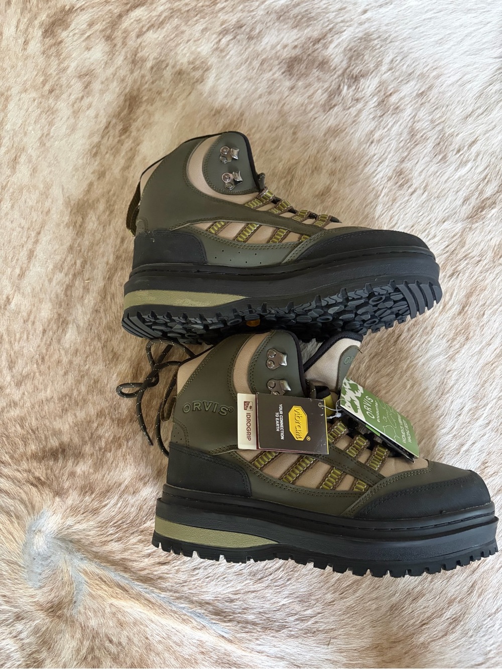 Orvis Woman's Olive Green Waterproof Fishing Boots